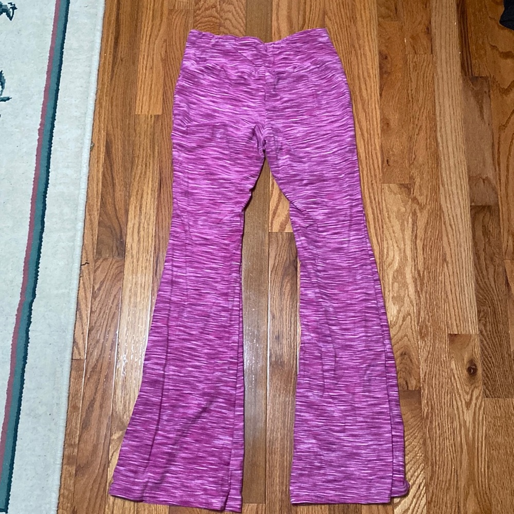 No Boundaries Pink Stripped Flared Yoga Plants Size M (7-9)